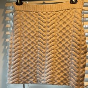 Beautiful Cream Sweater/Knit Skirt